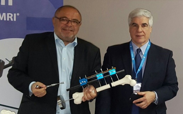 Fixateur externe pour humerus et coude Fixateur externe pour humerus et coude