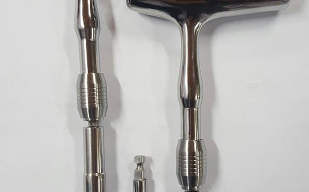 Nouvel outil orthopédique universel Nouvel outil orthopédique universel